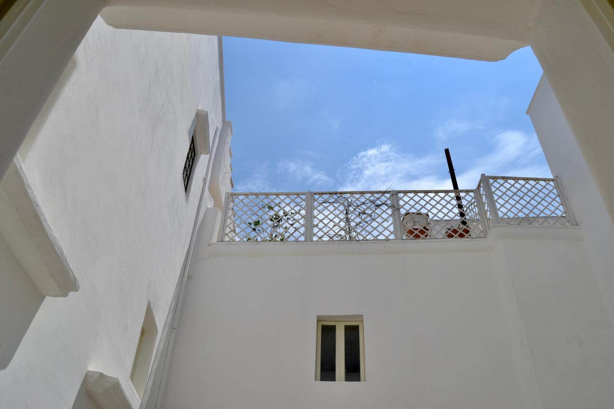 Kallistos Suites & Apartments Gallipoli Exterior photo