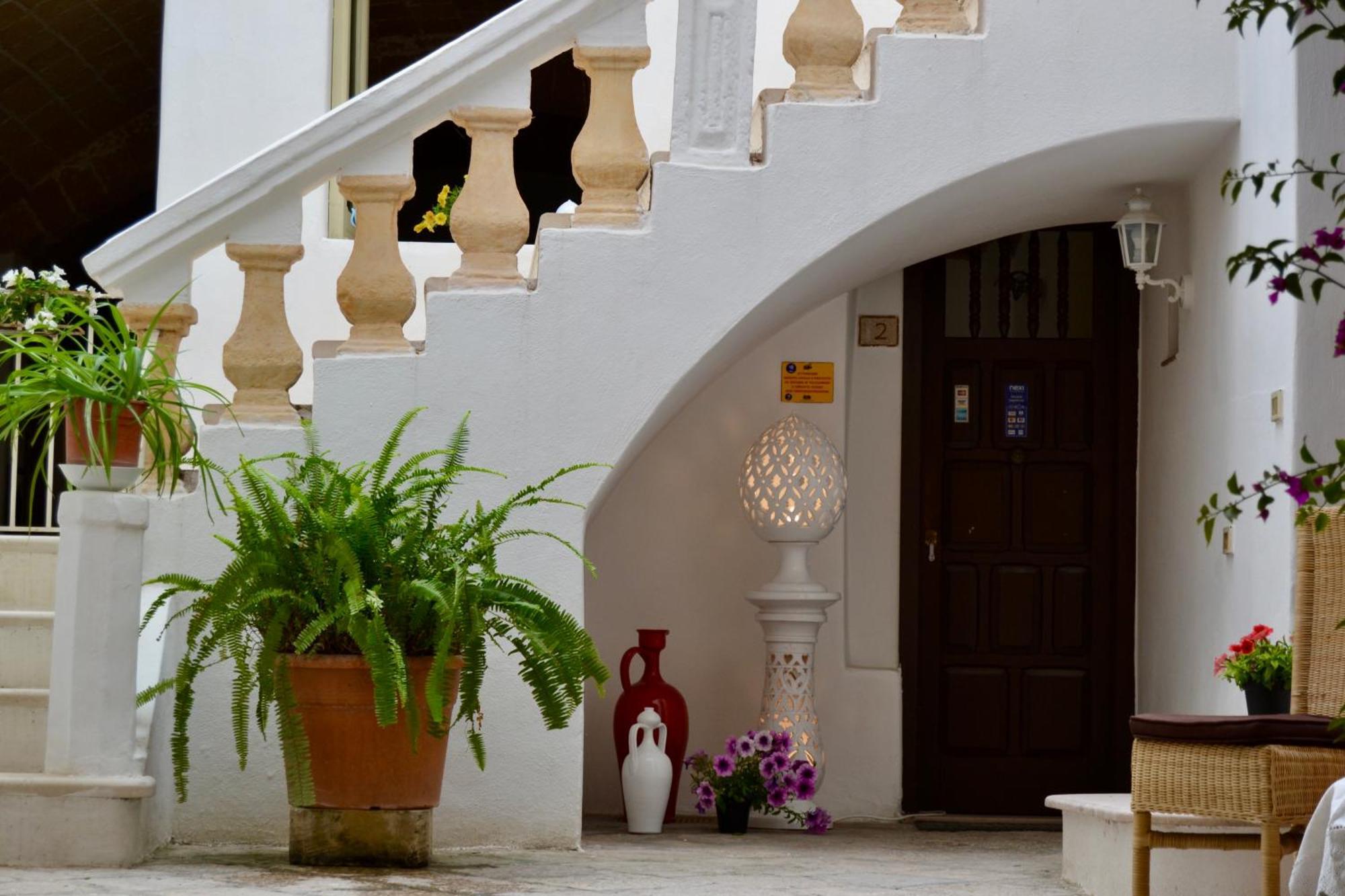 Kallistos Suites & Apartments Gallipoli Exterior photo