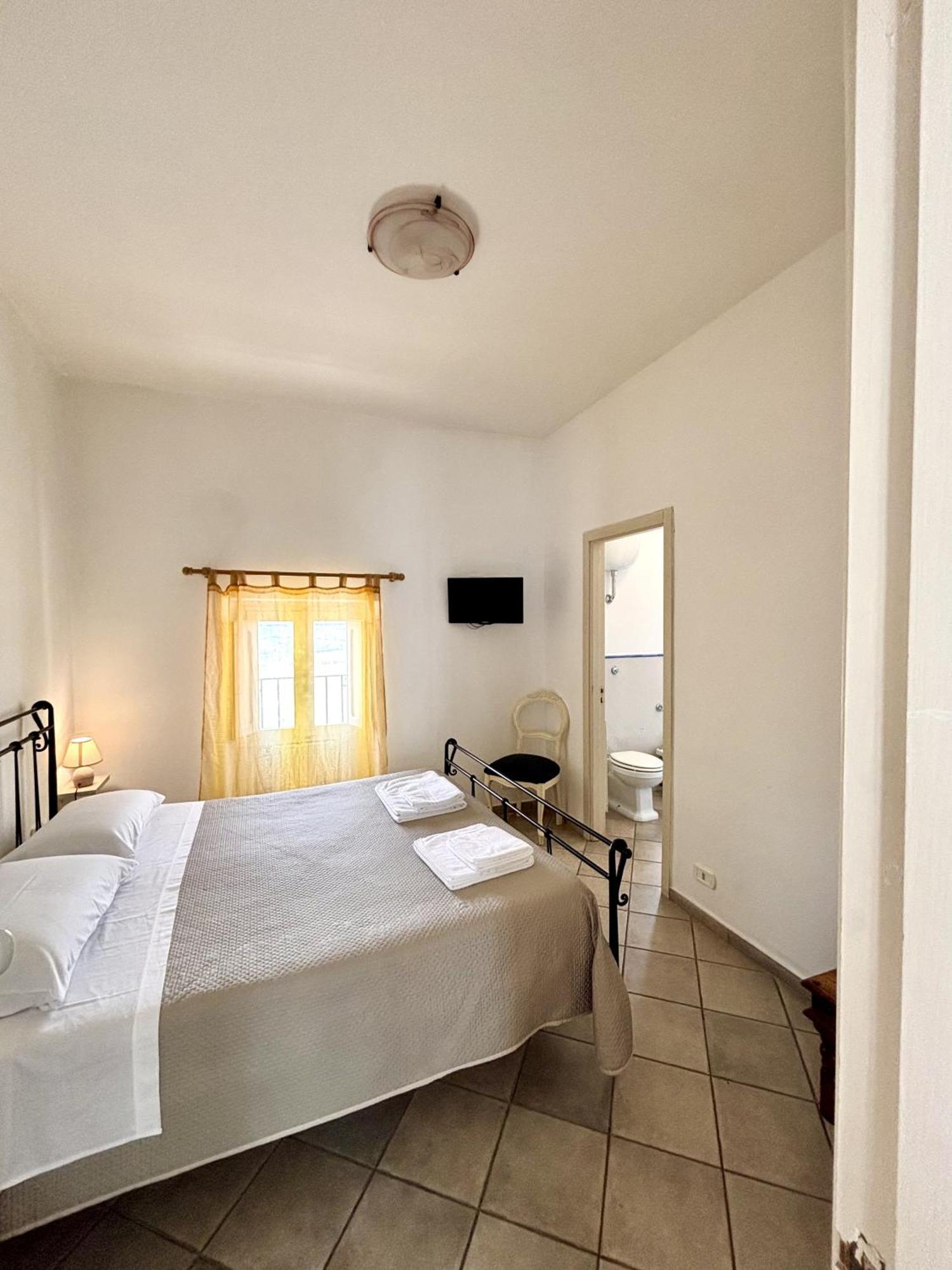 Kallistos Suites & Apartments Gallipoli Exterior photo